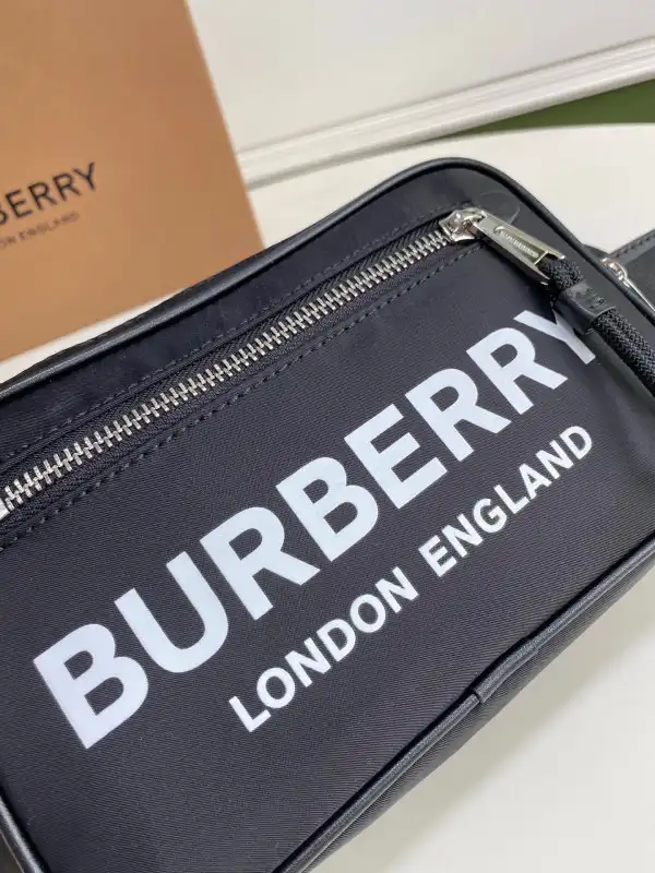 BURBERRY BUM BAG 0128