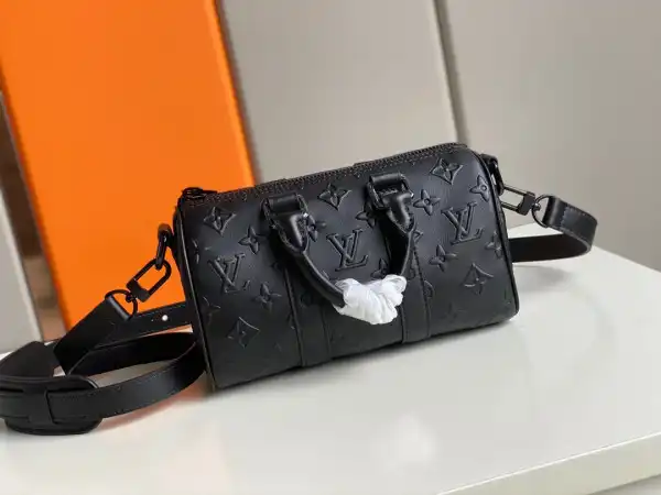 LOUIS VUITTON KEEPALL XS 0130