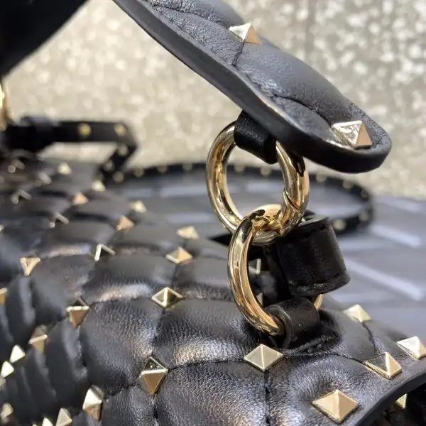 VALENTINO ROCKSTUD SPIKE SHOULDER BAG IN CRACKLE-EFFECT METALLIC 0124