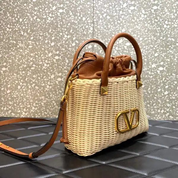 VALENTINO VLOGO SIGNATURE WICKER BUCKET BAG 0124