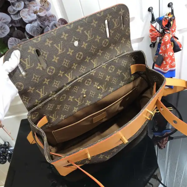 LOUIS VUITTON STEAMER PM 0128