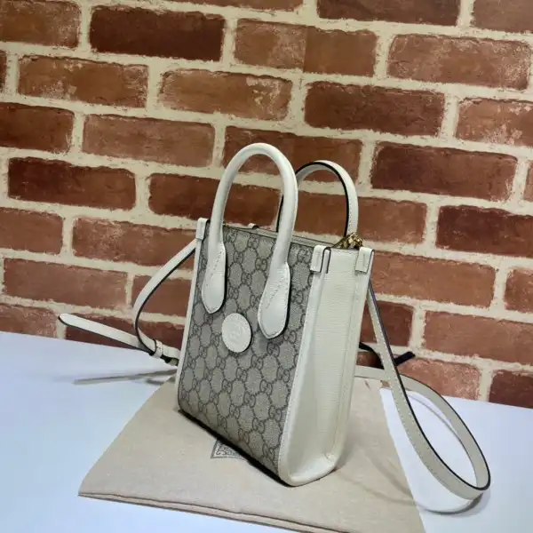 Gucci Mini tote bag with Interlocking G 0131