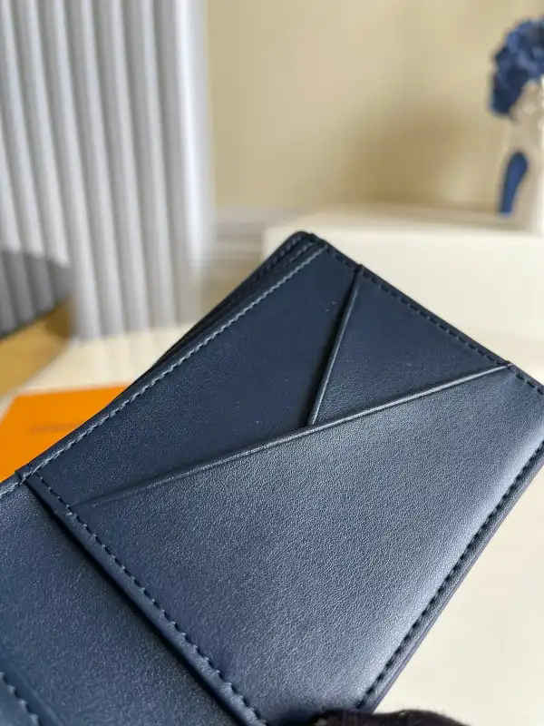 LOUIS VUITTON MULTIPLE WALLET 0128