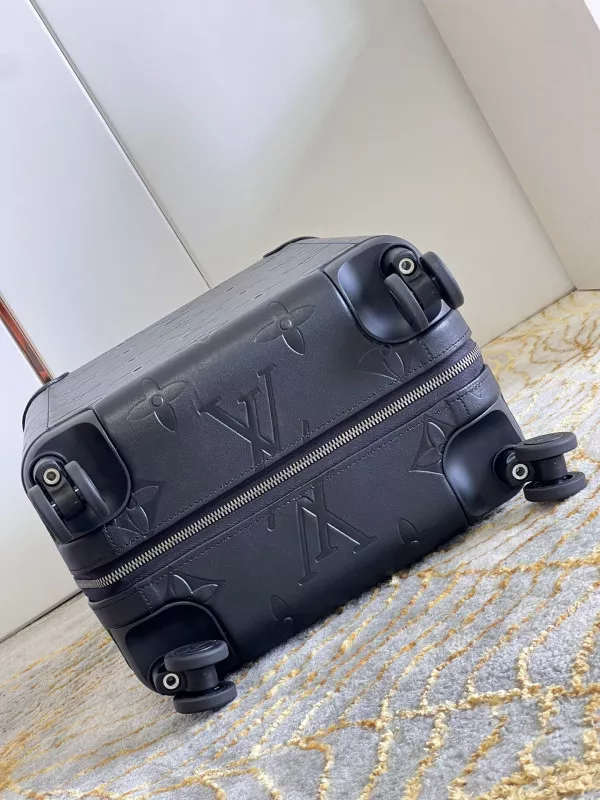 Louis Vuitton HORIZON 55 0116