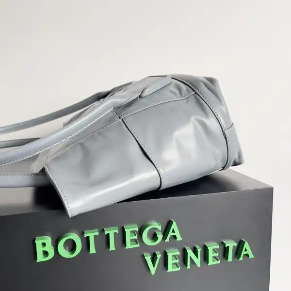 BOTTEGA VENETA ARCO-48x13x27.5cm 0127