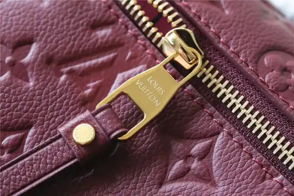 LOUIS VUITTON POCHETTE METIS 0125