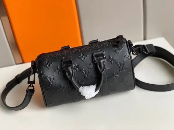 LOUIS VUITTON KEEPALL XS 0130