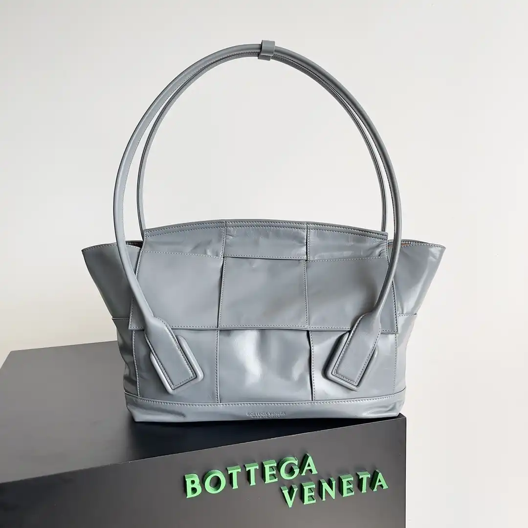 BOTTEGA VENETA ARCO-48x13x27.5cm 0127