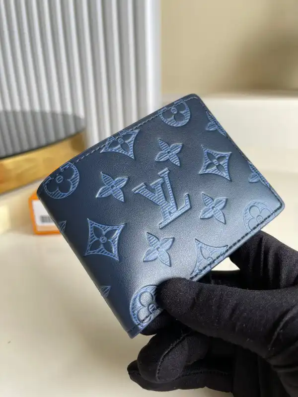 LOUIS VUITTON MULTIPLE WALLET 0128