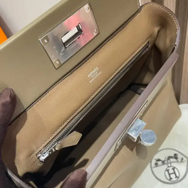 HERMES SWIFT 24 24 21 0123