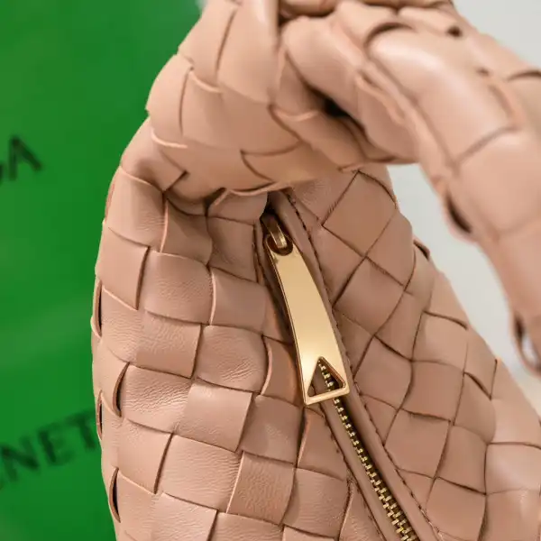 BOTTEGA VENETA MINI JODIE 0127