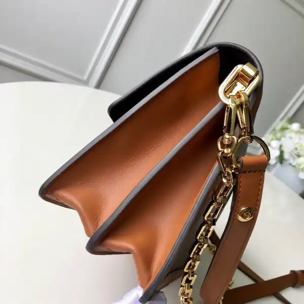 Louis Vuitton Dauphine MM（2019 Spring Show） 0125