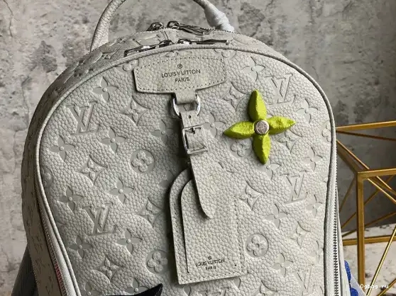 LOUIS VUITTON ELLIPSE BACKPACK 0212