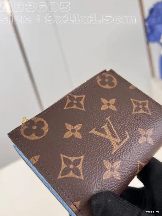 LOUIS Wallet Lisa VUITTON 9*11.5*1.5CM - 0219