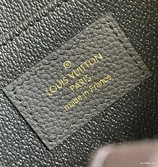 VUITTON VOYAGE POCHETTE LOUIS 0210