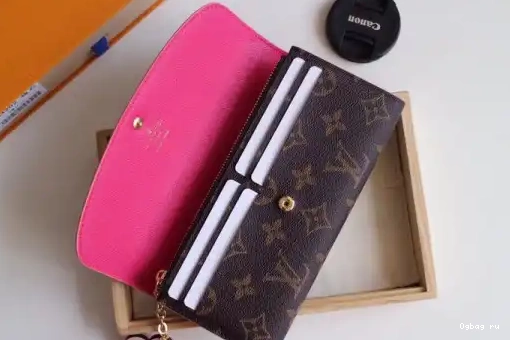 Louis Vuitton Emilie Wallet 0218