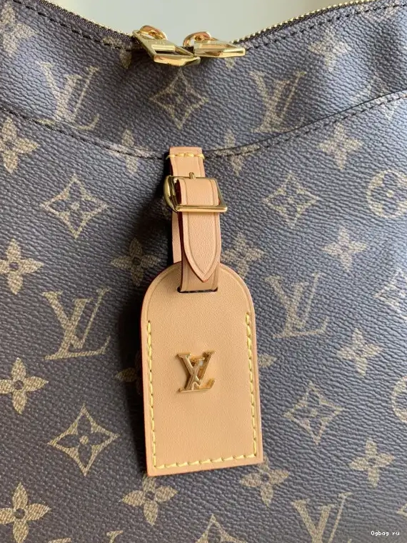 ODÉON VUITTON PM LOUIS 0212