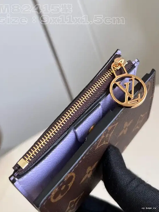 Vuitton Lisa Louis Wallet 0210