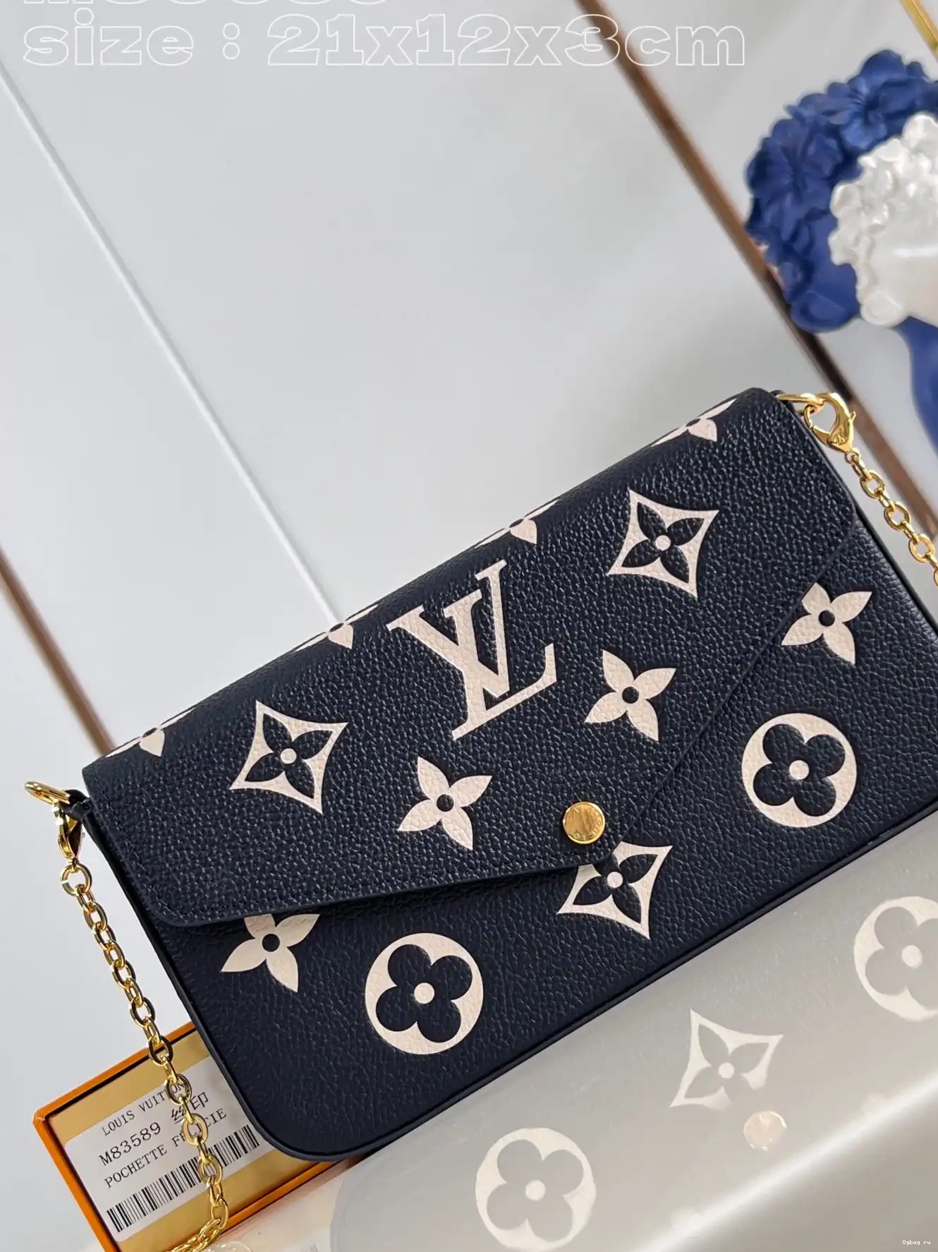 LOUIS POCHETTE FÉLICIE VUITTON 0218