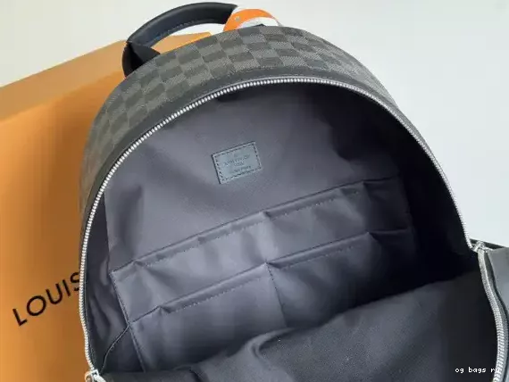 PM LOUIS VUITTON Discovery Backpack 0207