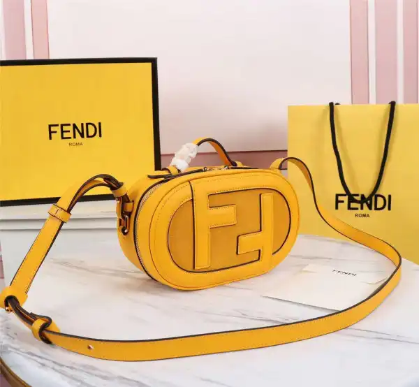 FENDI CAMERA BAG 0204