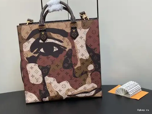 Sac NV LOUIS VUITTON Plat 0225