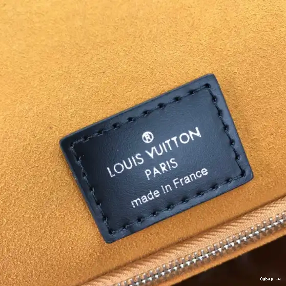 VUITTON MM LOUIS GRENELLE 0225