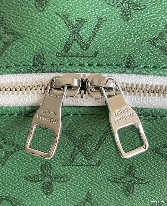 VUITTON DISCOVERY LOUIS BACKPACK 0213