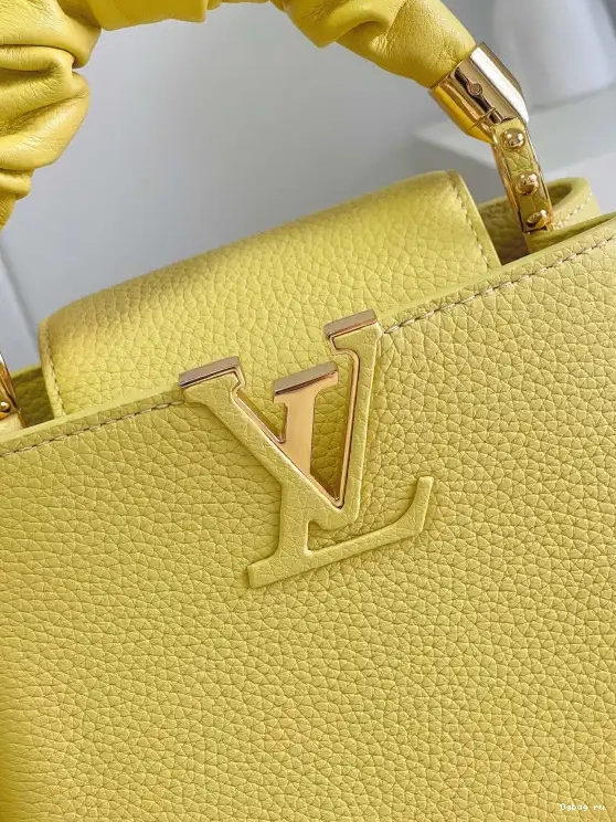 VUITTON LOUIS MINI CAPUCINES 0221