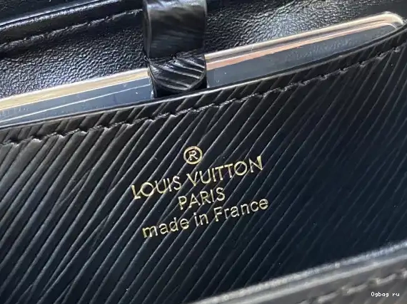 LOUIS VUITTON TWIST-19*10.5*6.5cm 0220