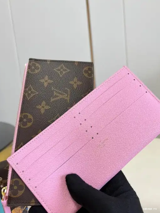 LOUIS FÉLICIE VUITTON POCHETTE 0211