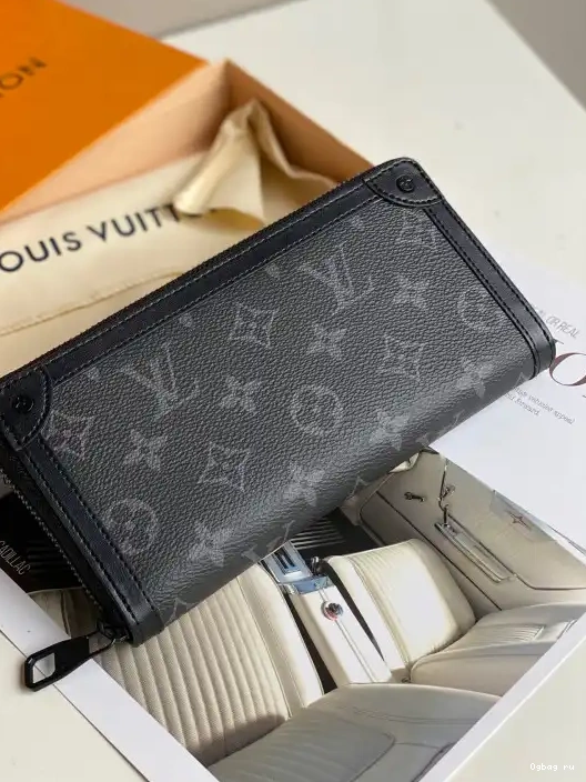 WALLET LOUIS VUITTON TRUNK ZIPPY 0223