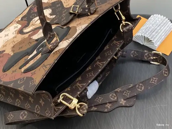 Sac NV LOUIS VUITTON Plat 0225