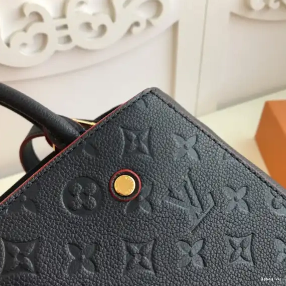 LOUIS VUITTON MONTAIGNE BB 0215