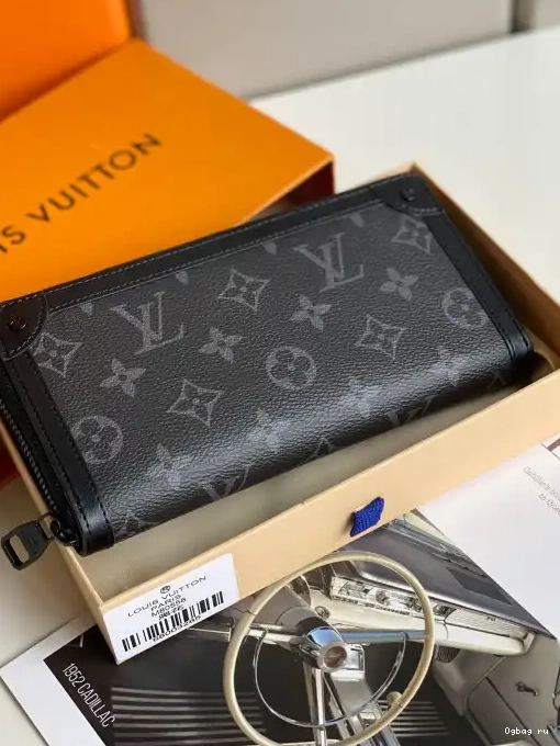 WALLET LOUIS VUITTON TRUNK ZIPPY 0223