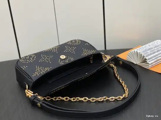 VUITTON Chain Wallet LOUIS Ivy on 0226