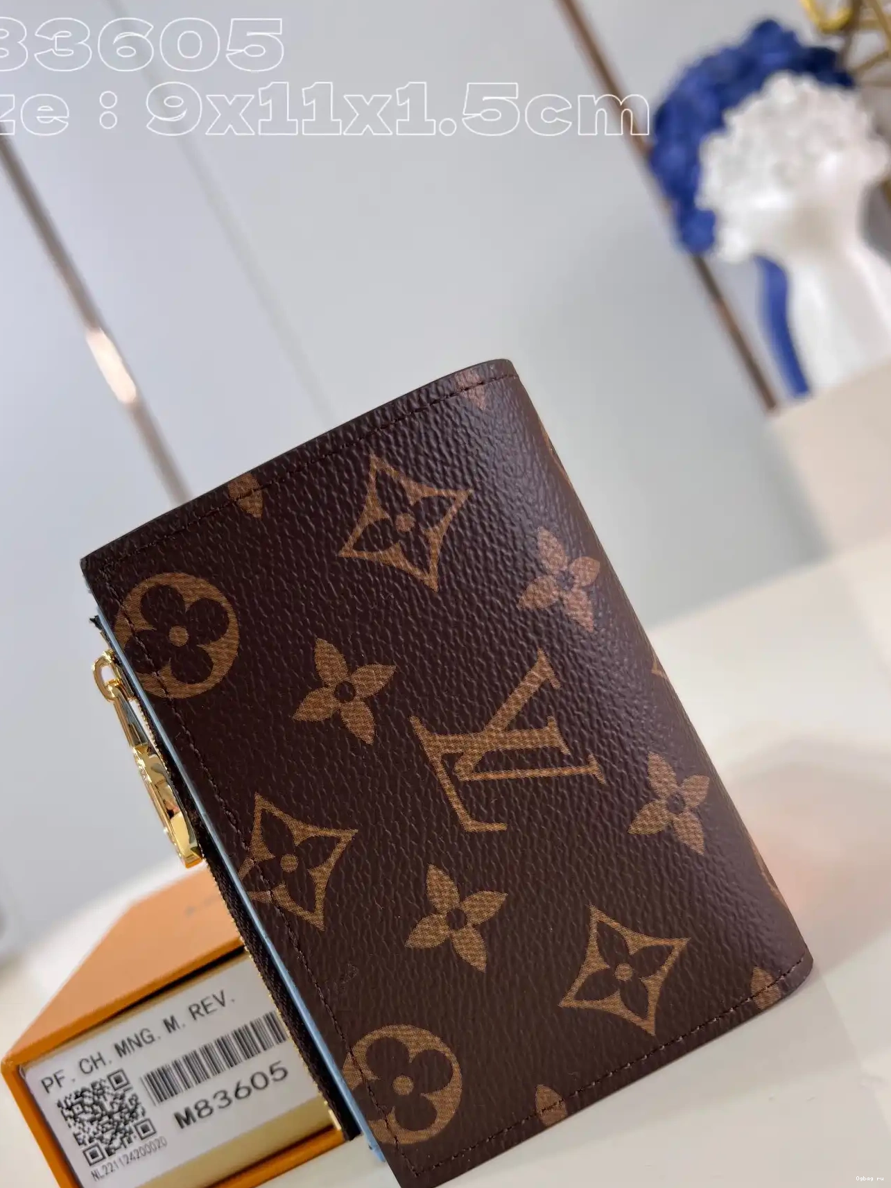 LOUIS Wallet Lisa VUITTON 9*11.5*1.5CM - 0219