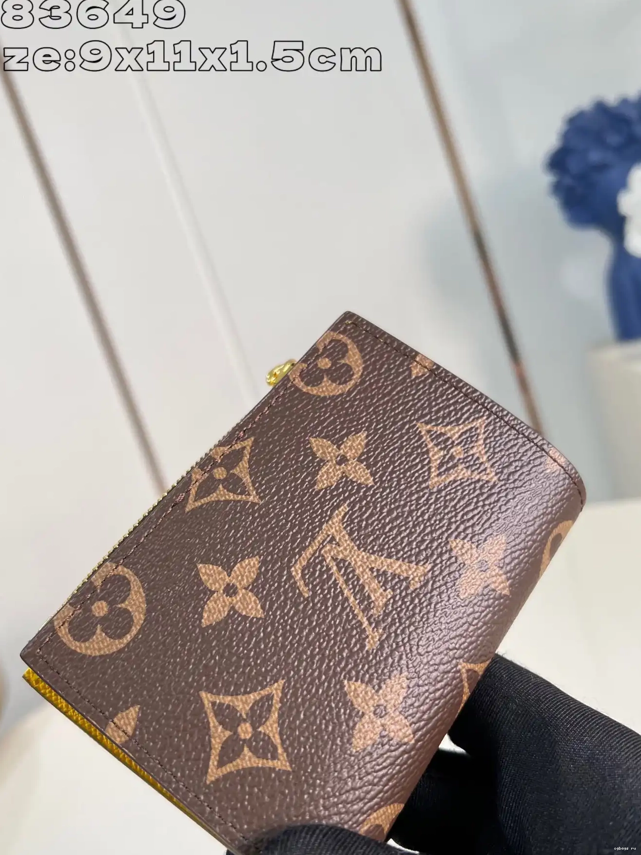 VUITTON 9*11.5*1.5CM Lisa LOUIS Wallet - 0211