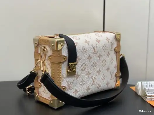 VUITTON MM TRUNK SIDE LOUIS 0218