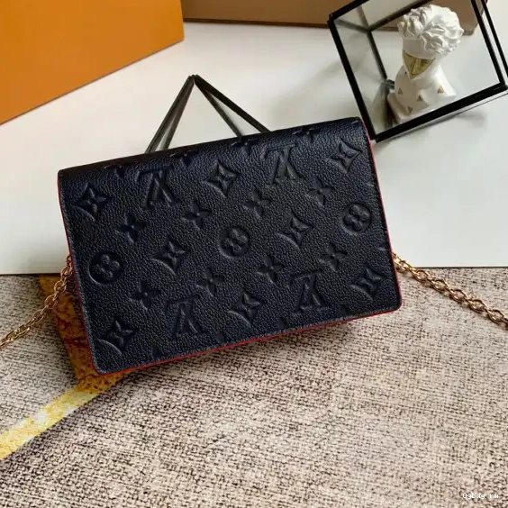 WALLET LOUIS CHAIN VAVIN VUITTON 0222