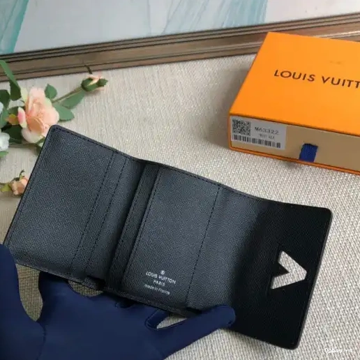 VUITTON TWIST WALLET LOUIS 0225