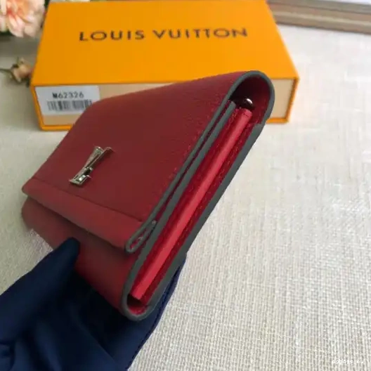 WALLET VUITTON LOCKME LOUIS 0210