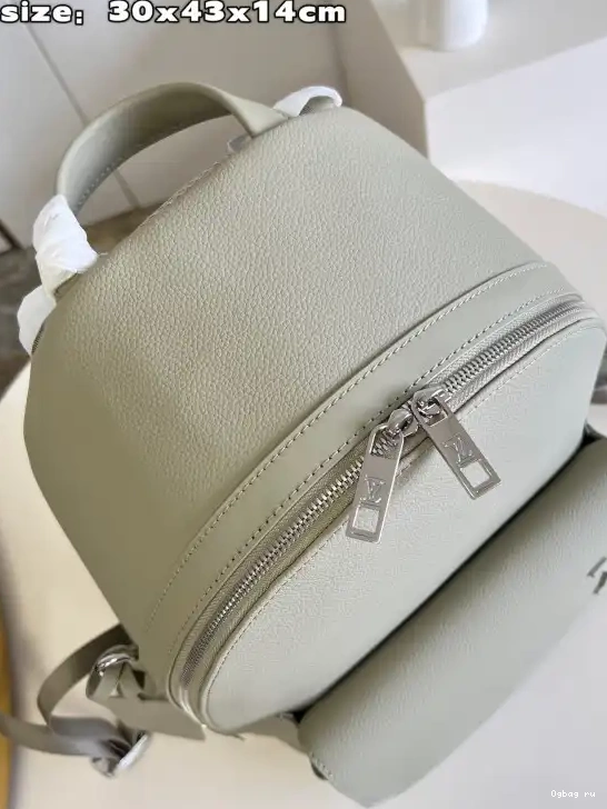 TAKEOFF BACKPACK VUITTON LOUIS 0222