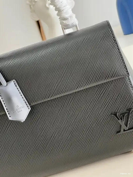 CLUNY VUITTON LOUIS BB 0222