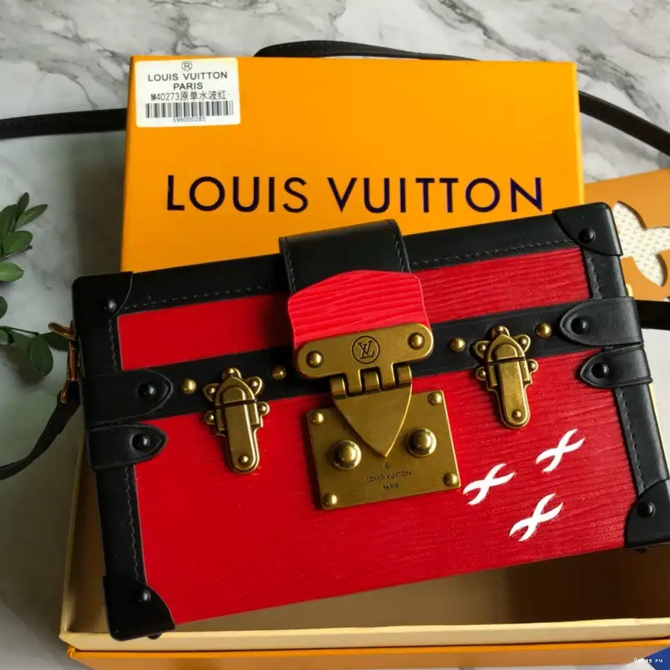 LOUIS PETITE MALLE VUITTON 0216