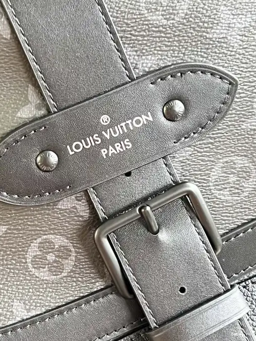 MESSENGER LOUIS VUITTON SAUMUR 0215