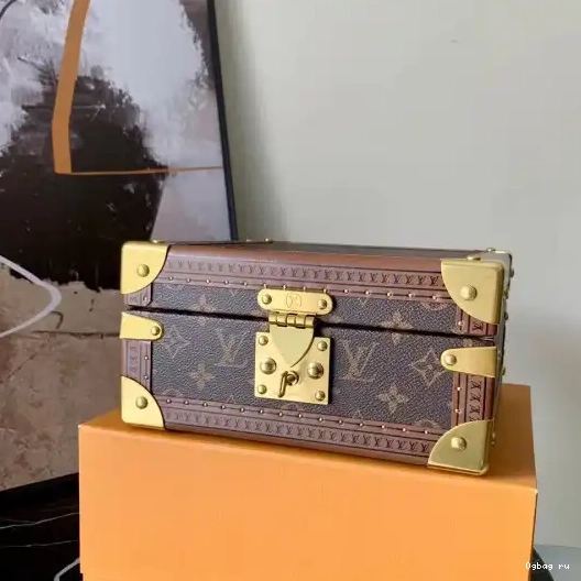 VUITTON BOX JEWELRY LOUIS 0225