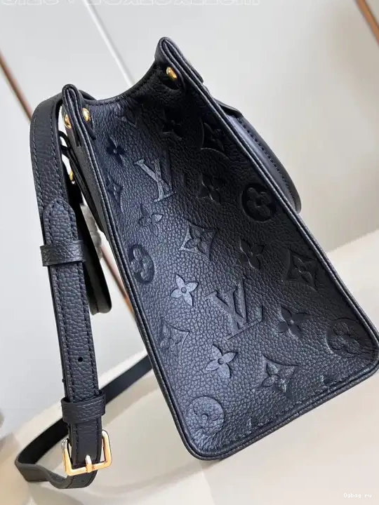 VUITTON LOUIS PM ONTHEGO 0225