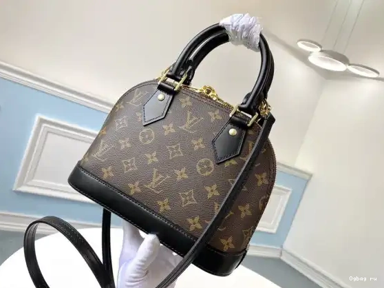 LOUIS BB ALMA VUITTON 0218