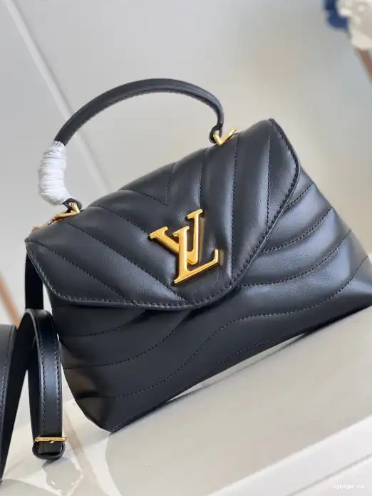 VUITTON ME HOLD LOUIS 0211